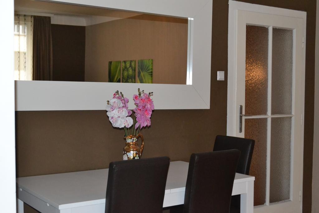 Goldfisch Apartment Hoher Markt Vienna Room photo